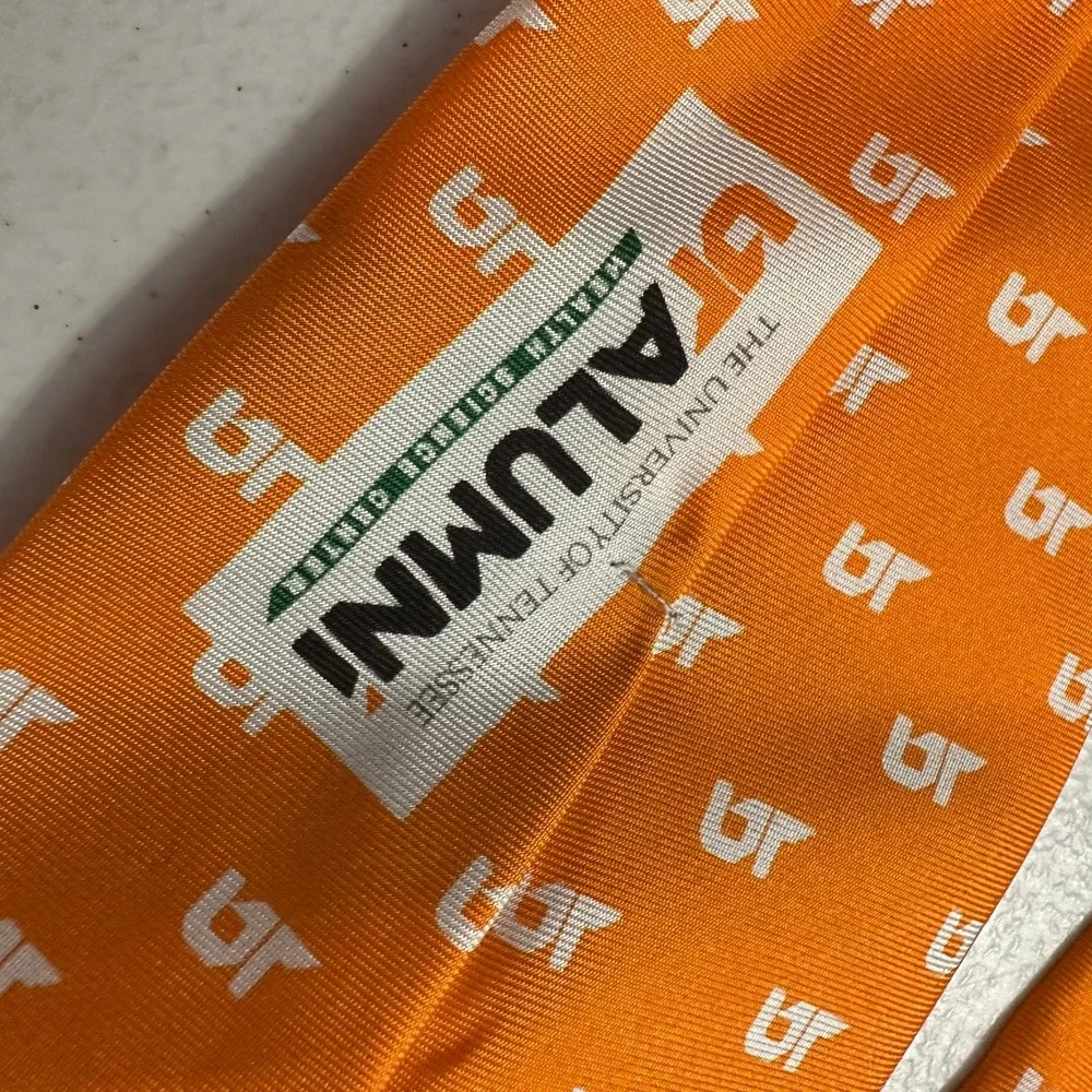 University of Tennessee UT Alumni Silk Tie Orange White Logo Men Vols Collegiate